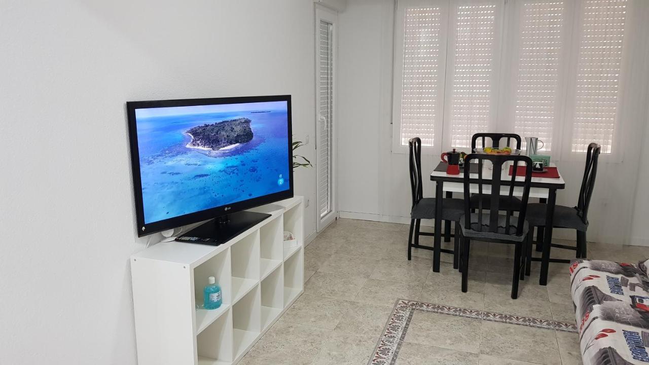 Ferienwohnung Apartamento Las Palmeras Castellón de la Plana Exterior foto